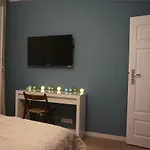 Apartament Dwupokojowy Srodmiescie Lägenhet *