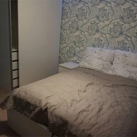 Apartament Dwupokojowy Srodmiescie 아파트